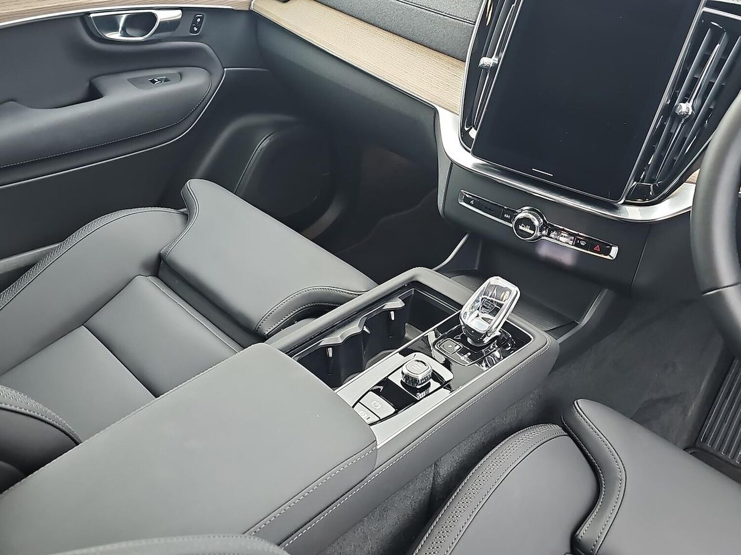 Used Volvo XC90 2025 for sale - 77759365: Photo 13