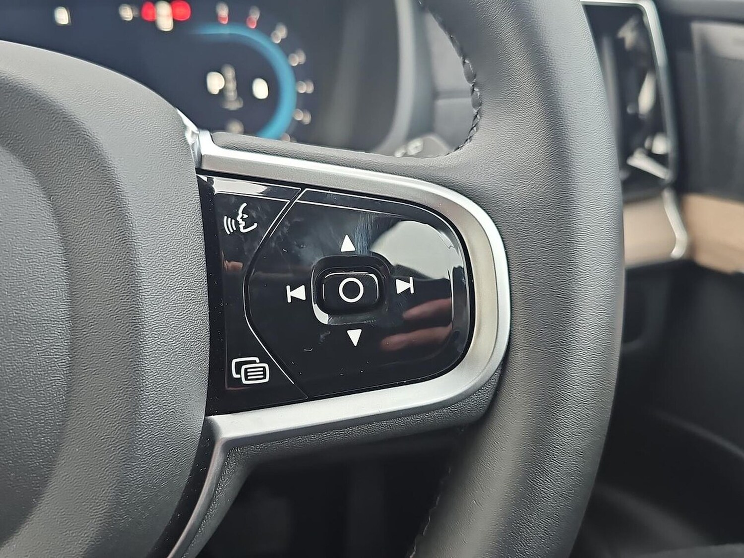 Used Volvo XC90 2025 for sale - 77759365: Photo 25