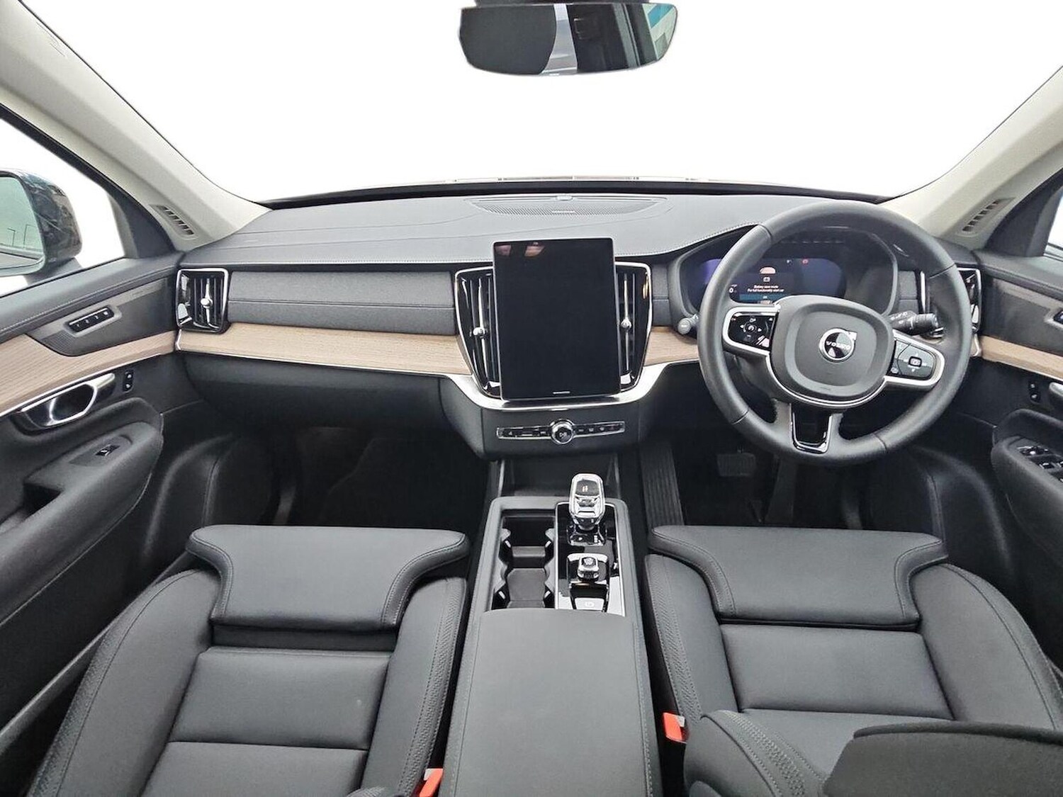 Used Volvo XC90 2025 for sale - 77759365: Photo 8