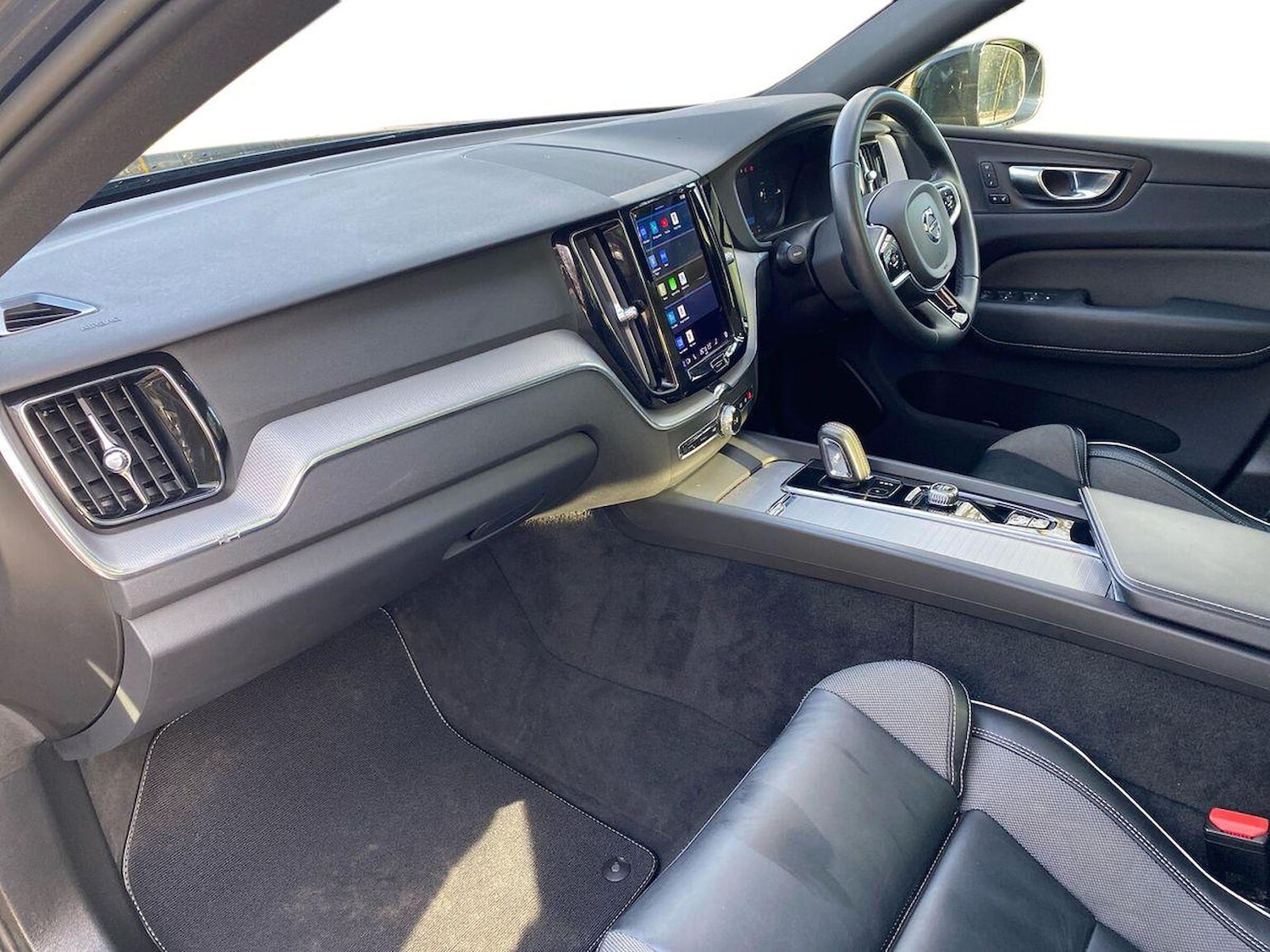 Used Volvo XC60 2022 for sale - 76693418: Photo 7