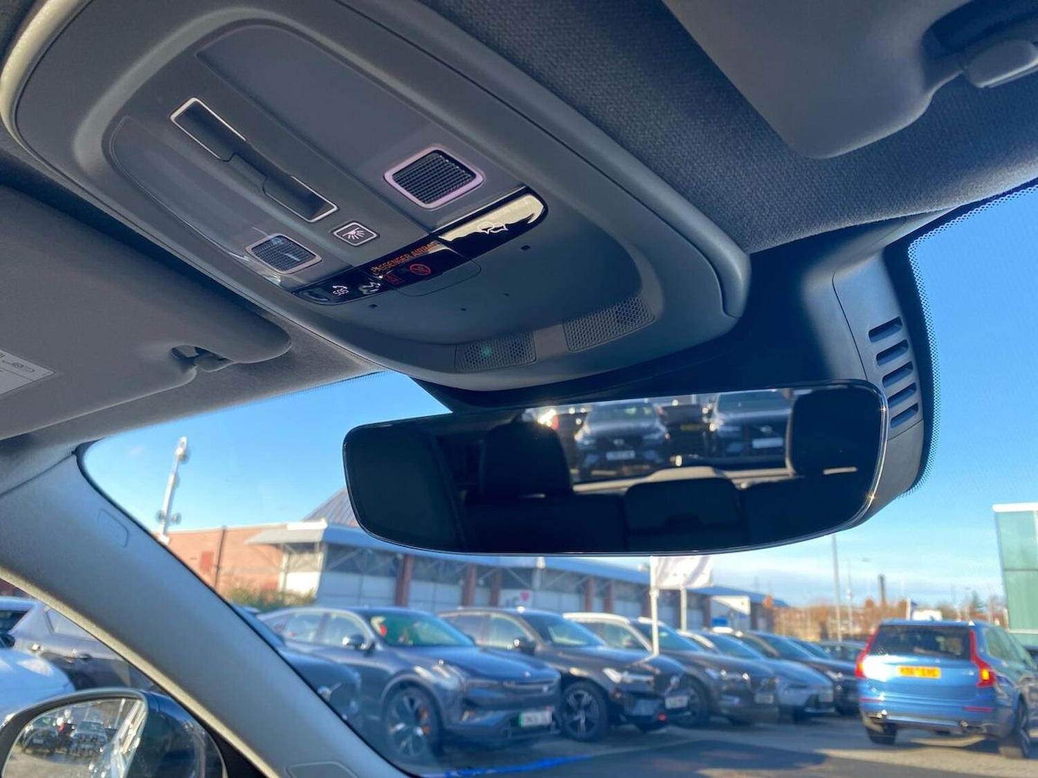 Used Volvo XC40 2025 for sale - 76785178: Photo 14