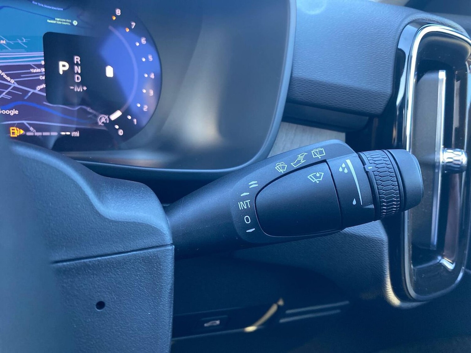 Used Volvo XC40 2025 for sale - 76785178: Photo 29