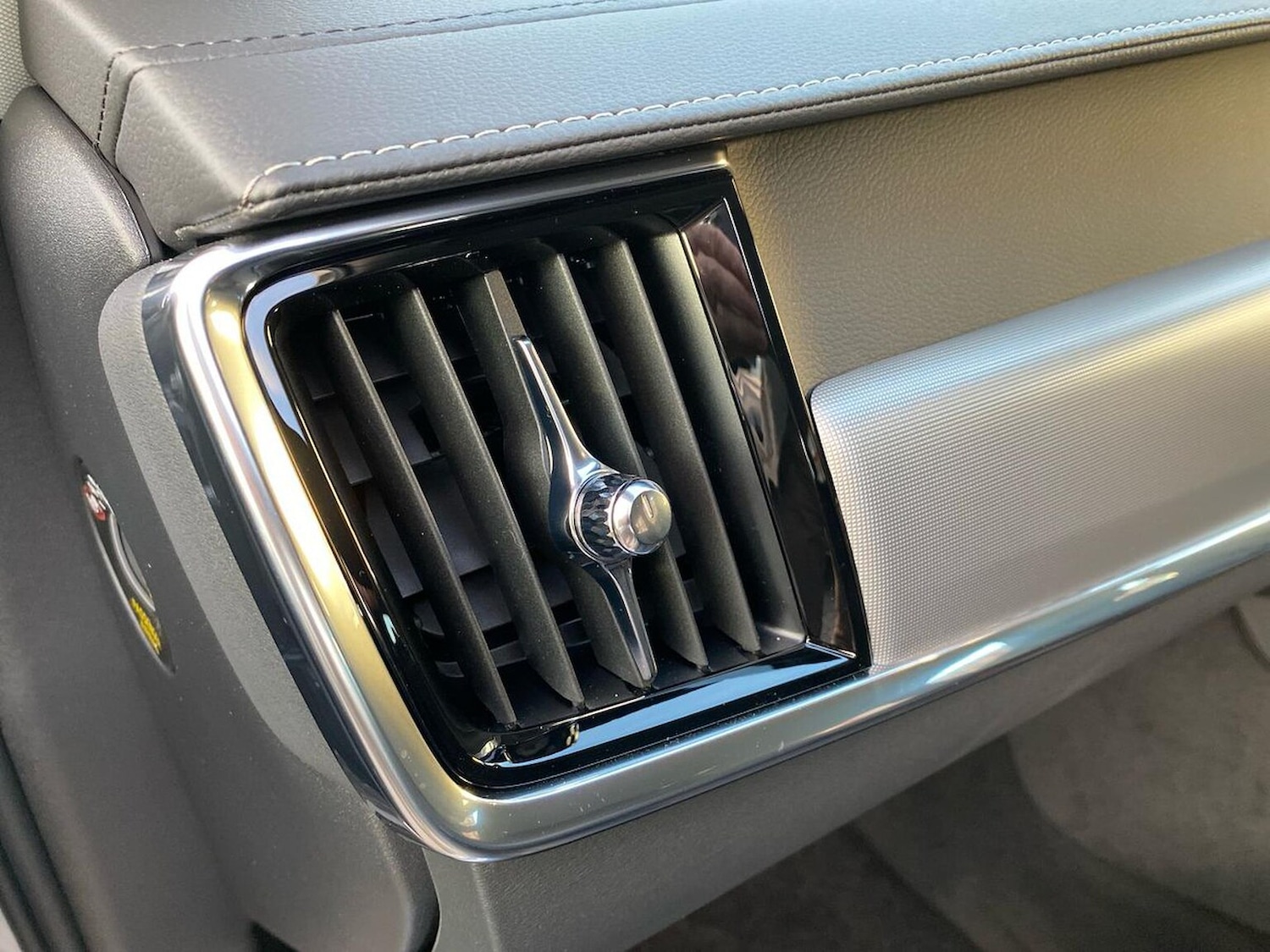 Used Volvo V90 2025 for sale - 76799415: Photo 40