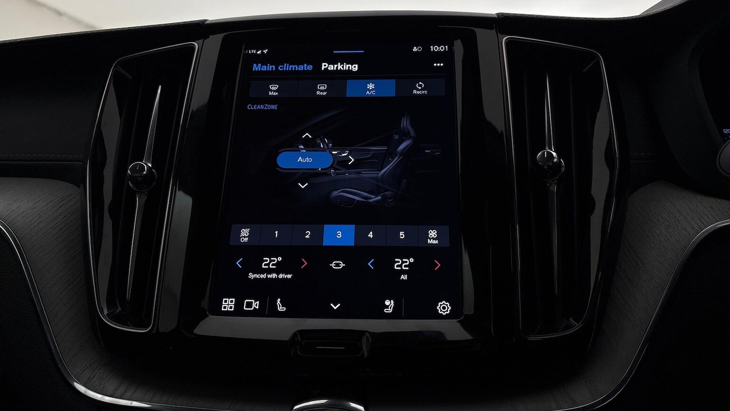 Used Volvo XC60 2025 for sale - 77896292: Photo 30