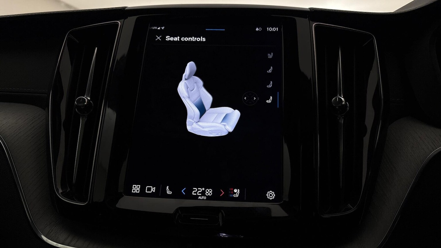 Used Volvo XC60 2025 for sale - 77896292: Photo 32