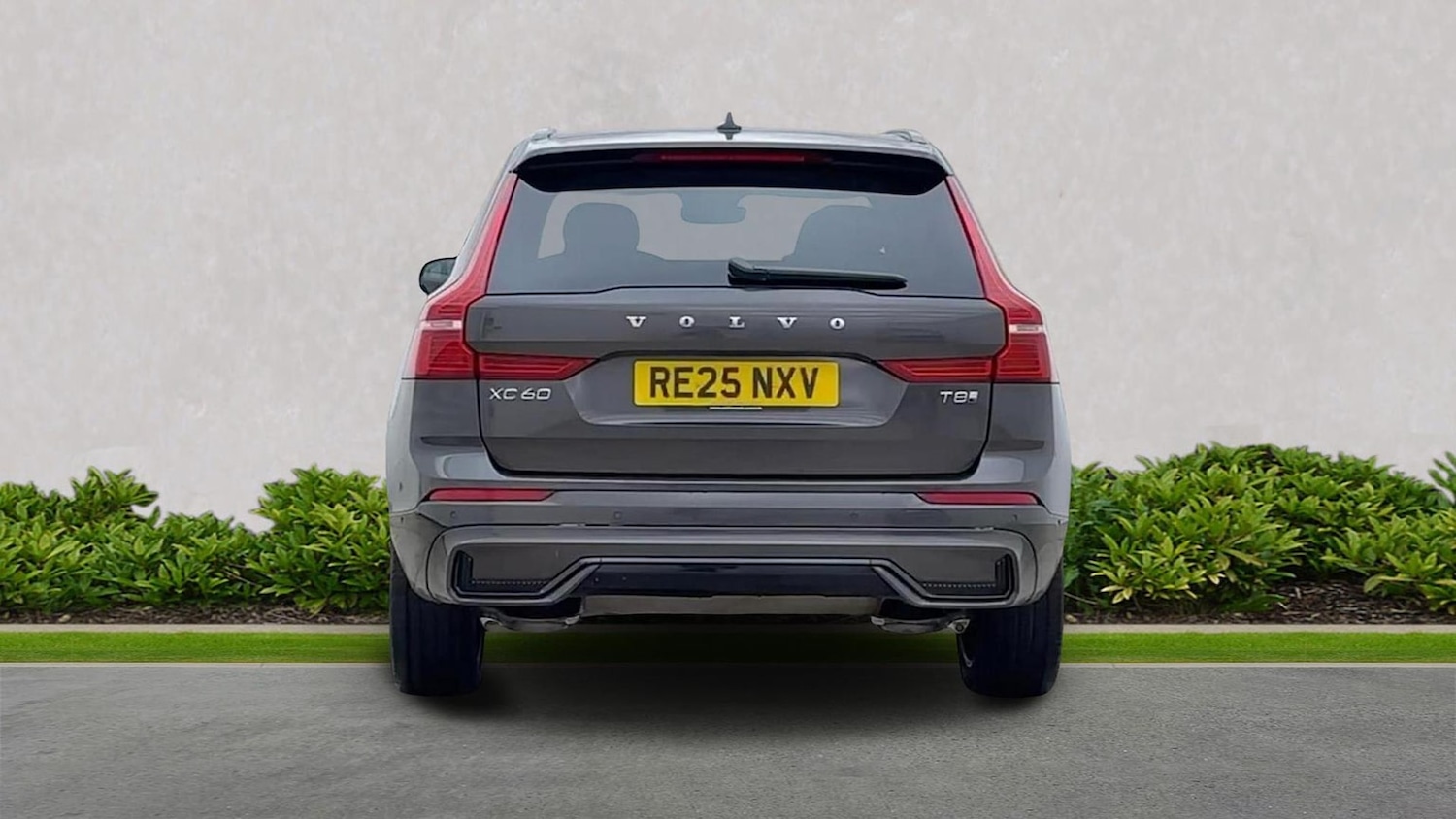 Used Volvo XC60 2025 for sale - 77896292: Photo 4