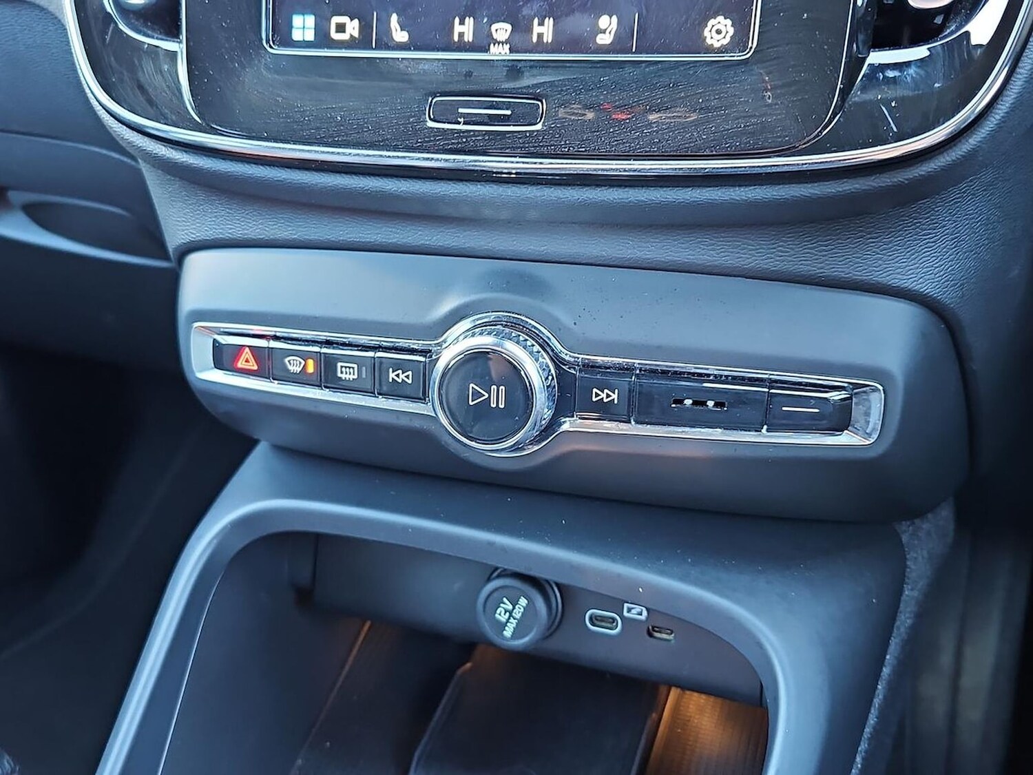 Used Volvo XC40 2023 for sale - 78191392: Photo 14