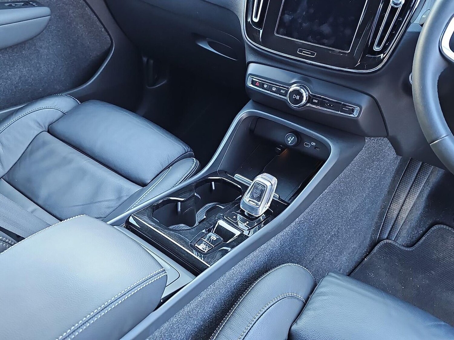 Used Volvo XC40 2023 for sale - 78191392: Photo 15