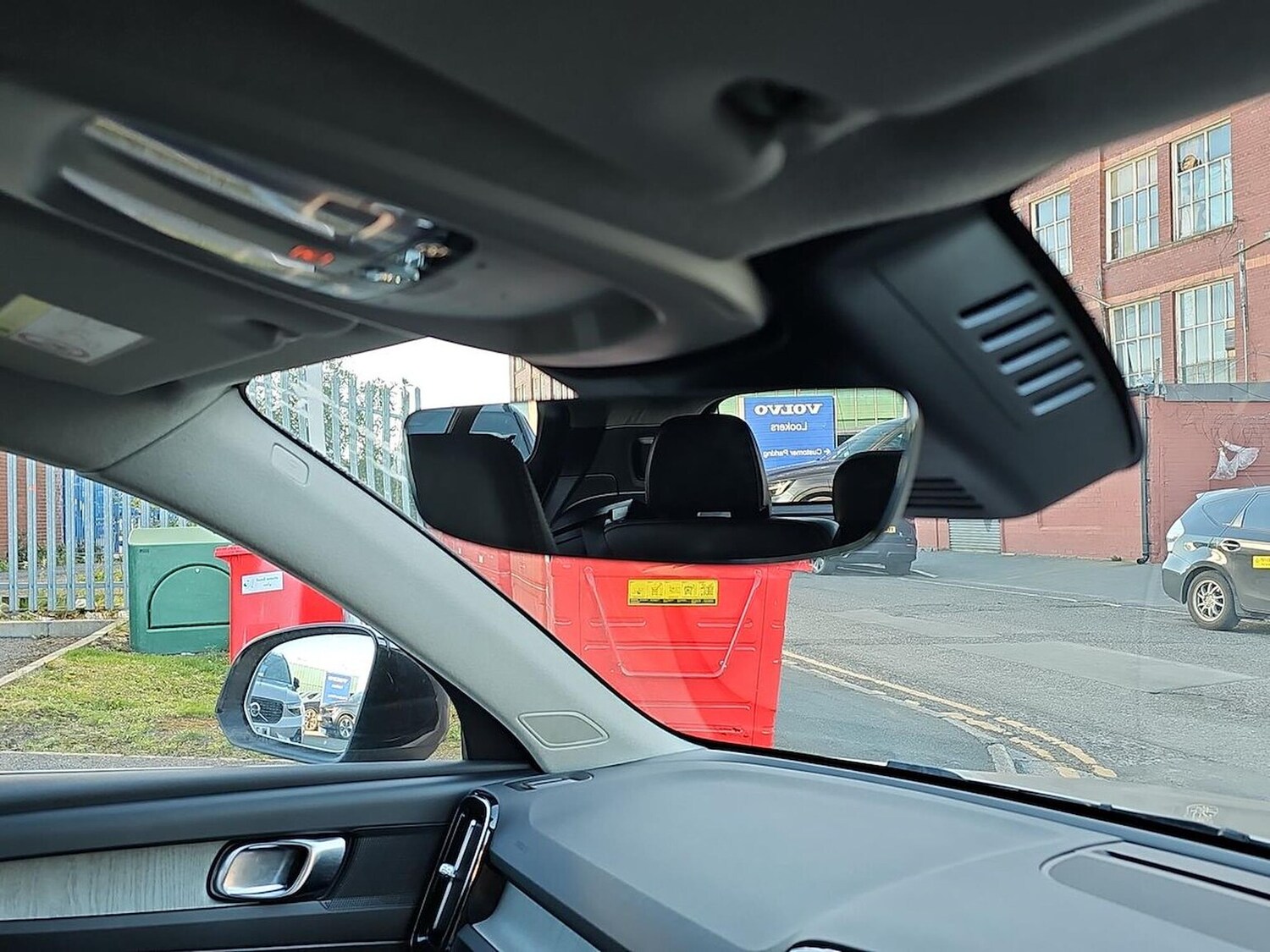 Used Volvo XC40 2023 for sale - 78191392: Photo 16