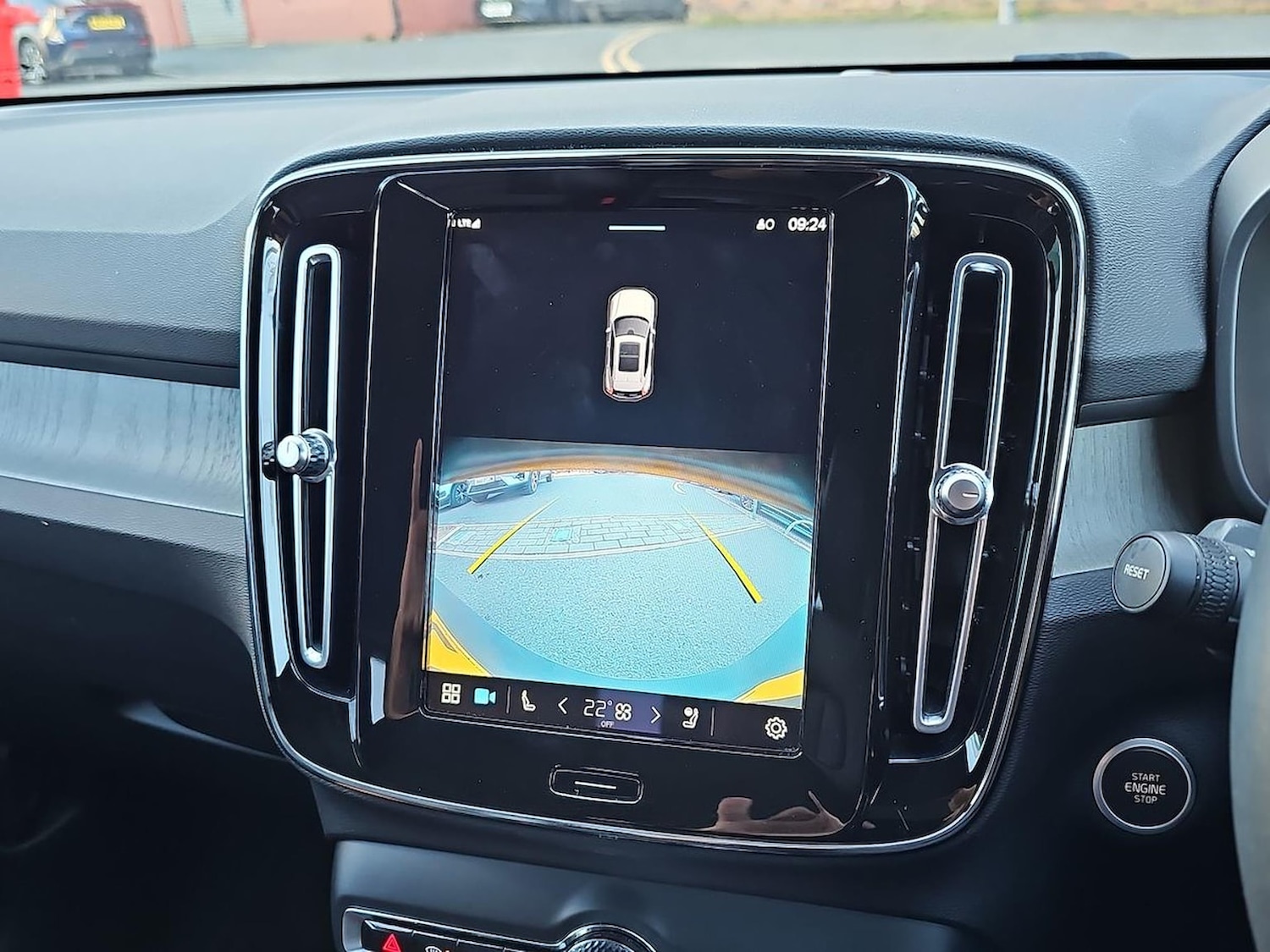 Used Volvo XC40 2023 for sale - 78191392: Photo 24