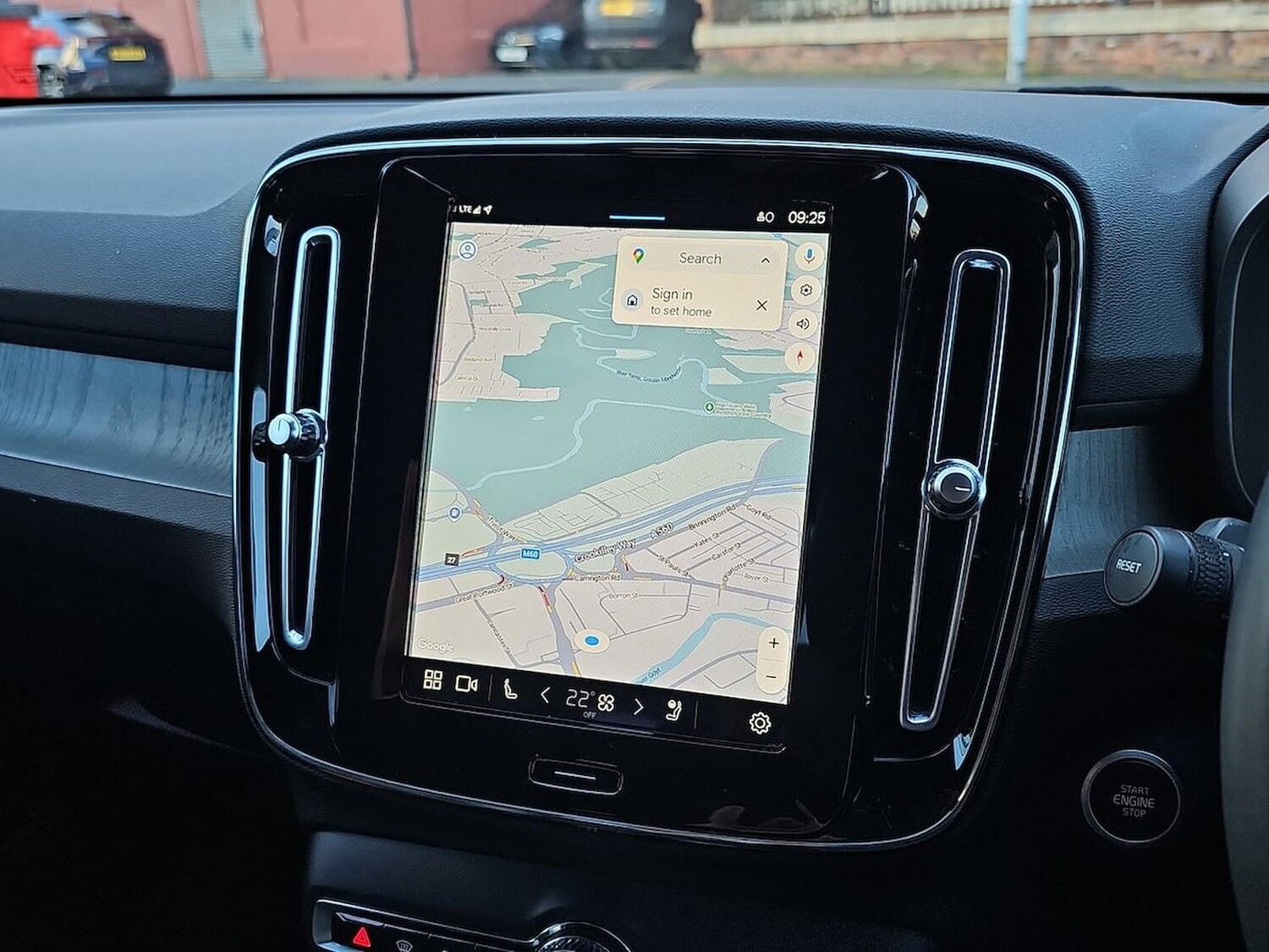 Used Volvo XC40 2023 for sale - 78191392: Photo 25