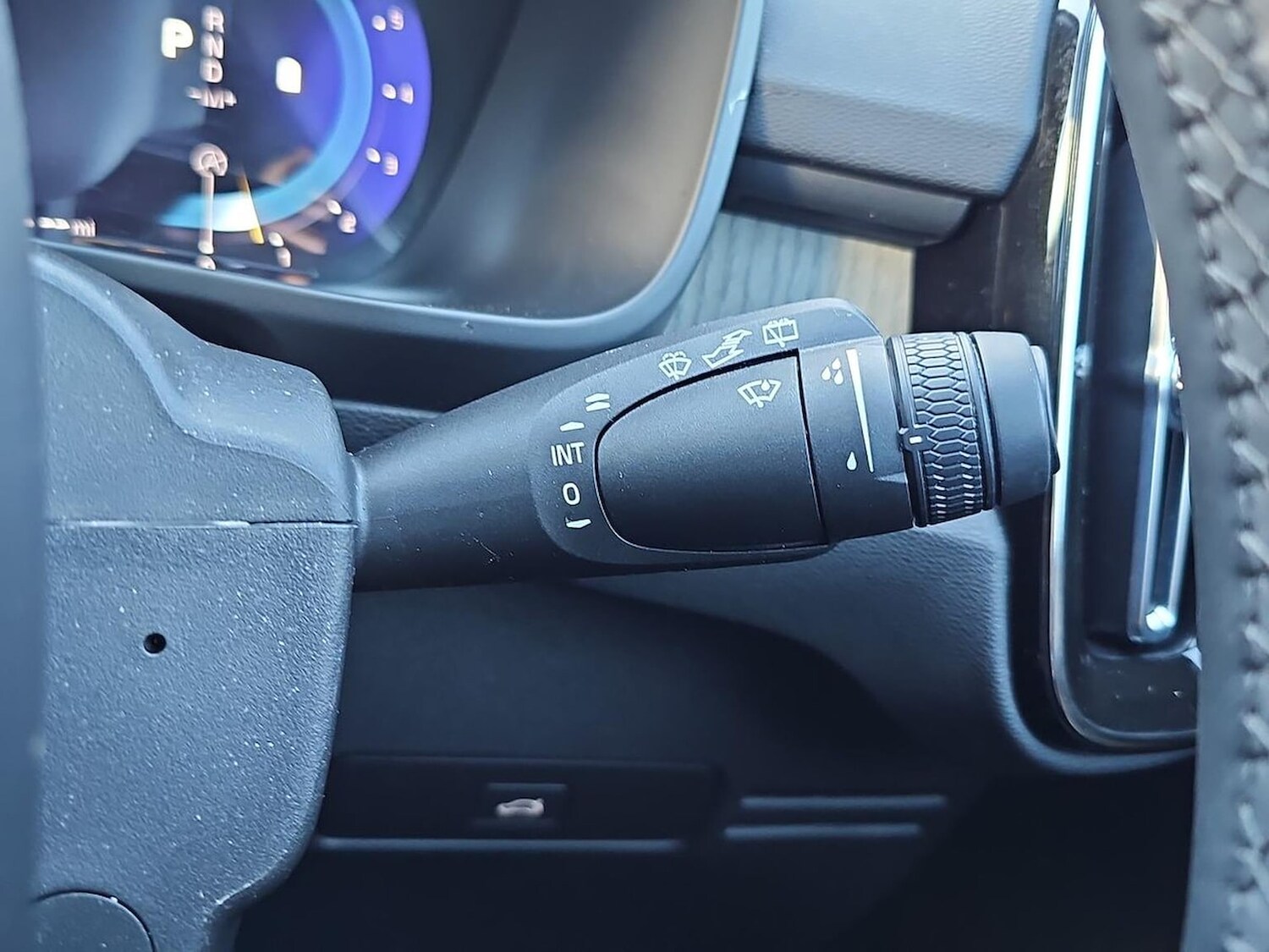 Used Volvo XC40 2023 for sale - 78191392: Photo 29