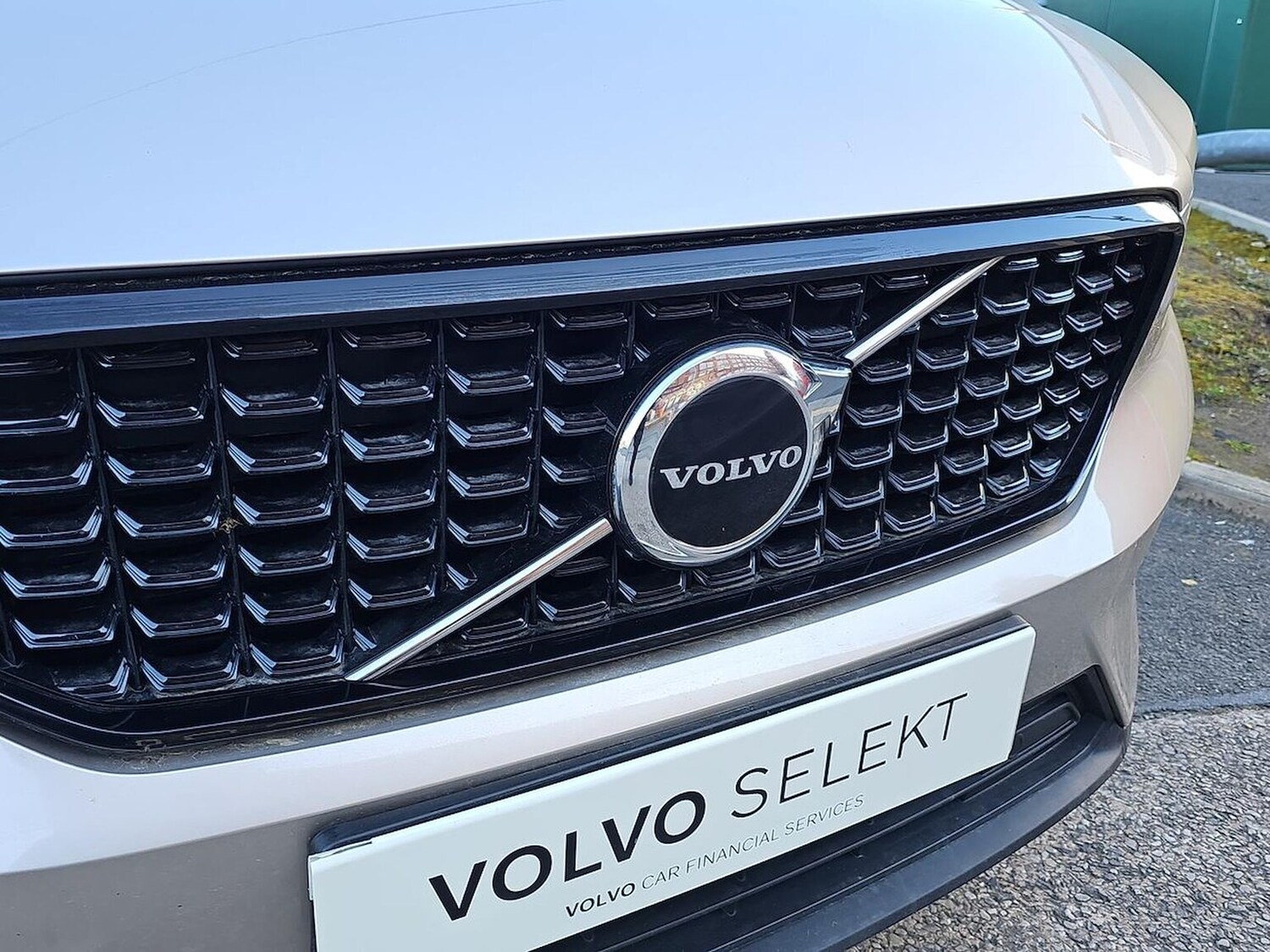 Used Volvo XC40 2023 for sale - 78191392: Photo 34