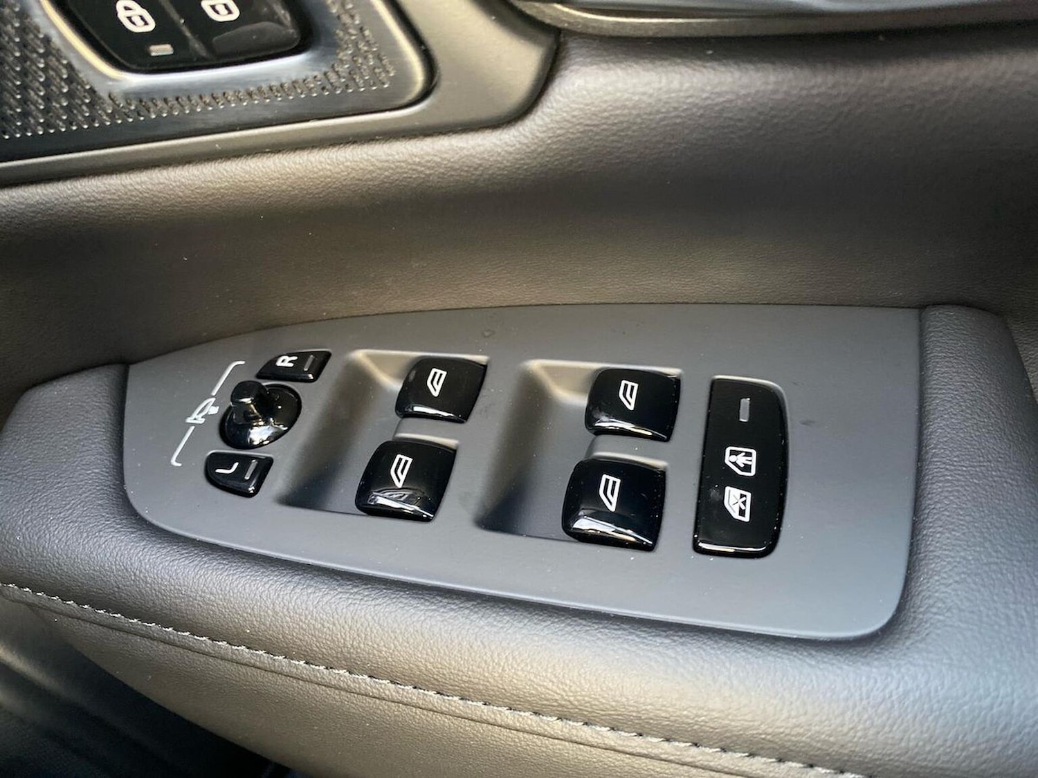 Used Volvo V90 2025 for sale - 76969935: Photo 21