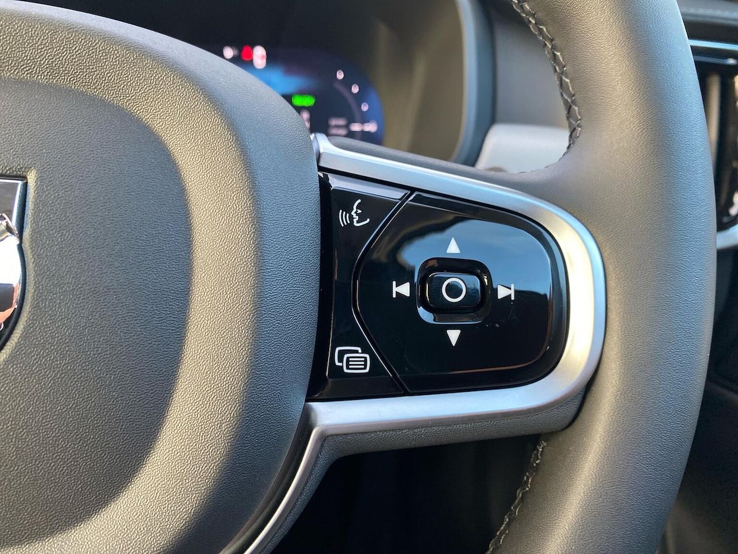 Used Volvo V90 2025 for sale - 76969935: Photo 27