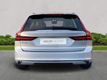 Used Volvo V90 2025 for sale - 76969935: Photo