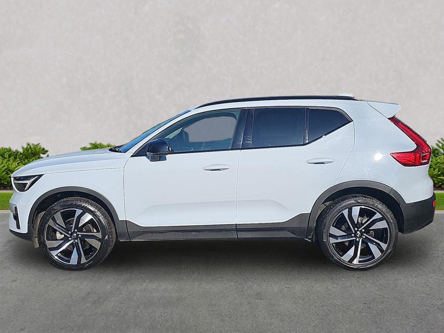Used Volvo XC40 2025 for sale - 78121919: Photo 21