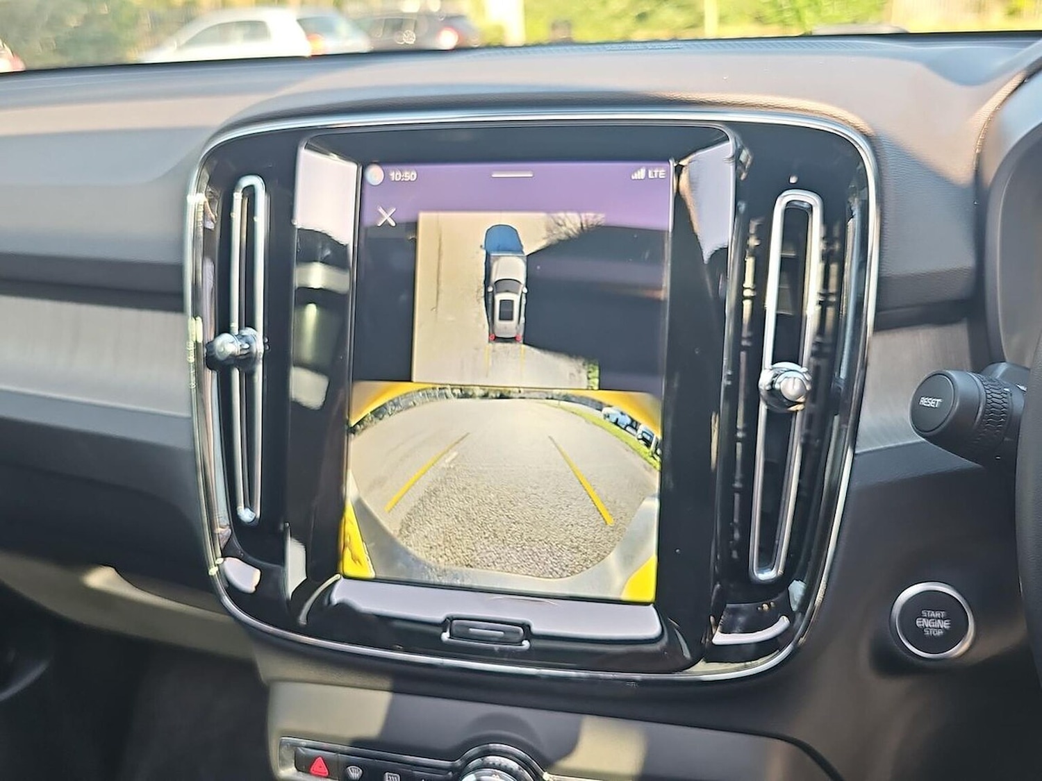 Used Volvo XC40 2025 for sale - 78121919: Photo 24