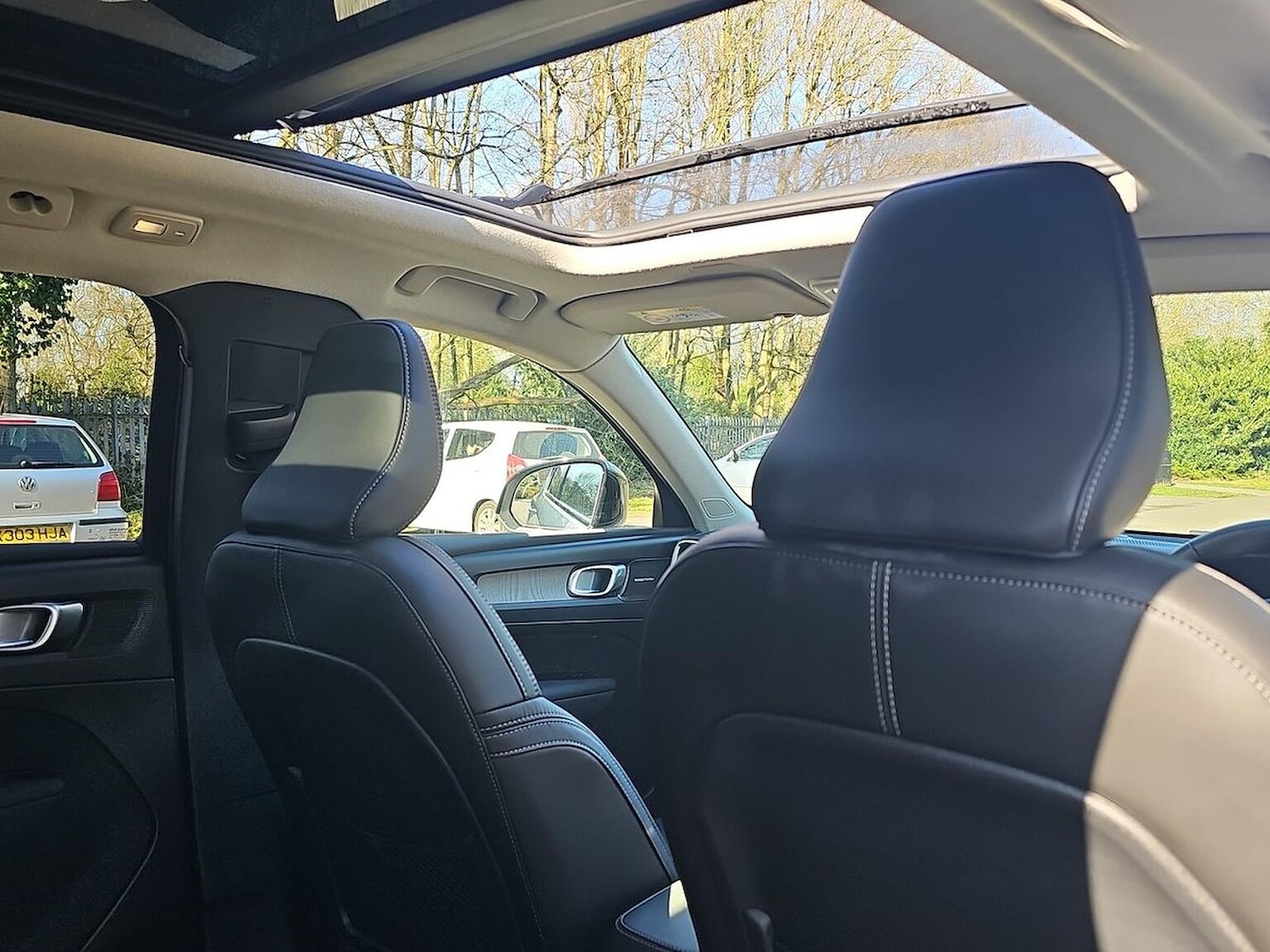 Used Volvo XC40 2025 for sale - 78121919: Photo 33