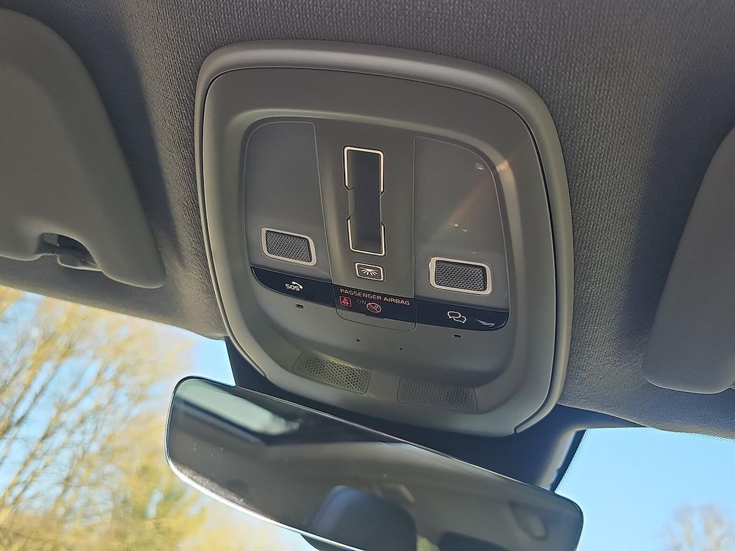 Used Volvo XC40 2025 for sale - 78121919: Photo 45