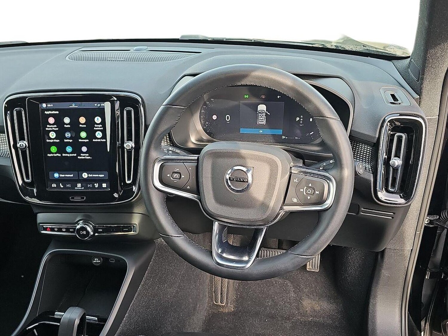 Used Volvo XC40 2023 for sale - 78191279: Photo 11