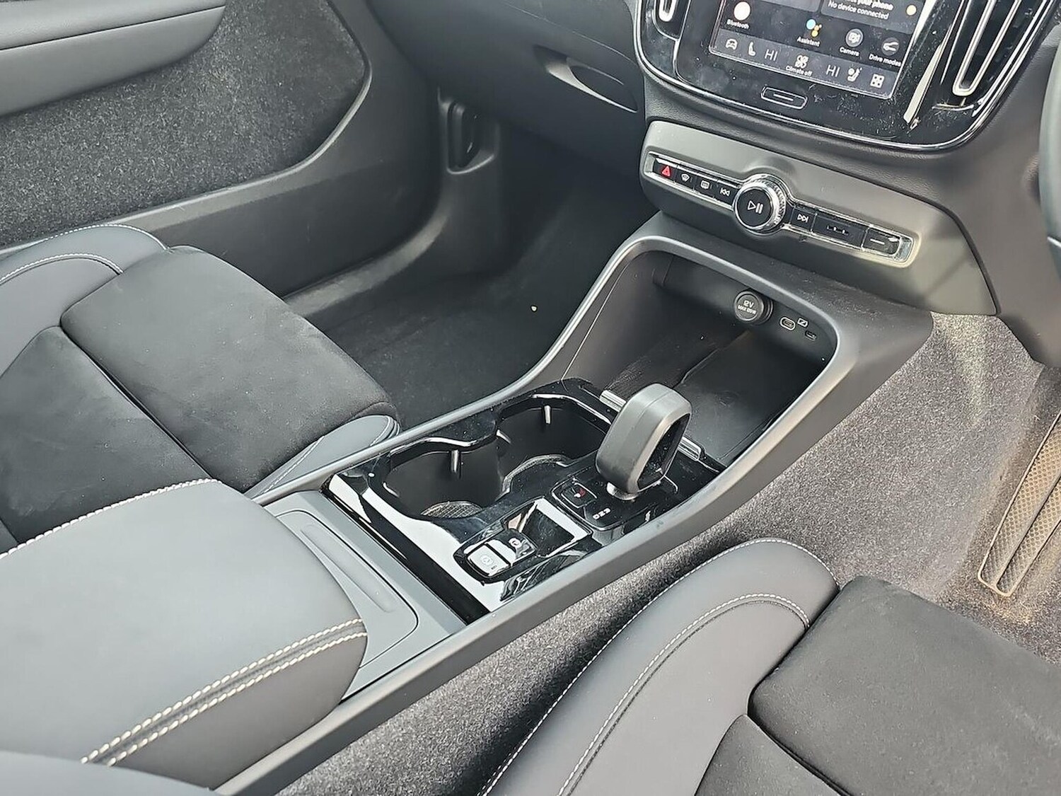 Used Volvo XC40 2023 for sale - 78191279: Photo 15