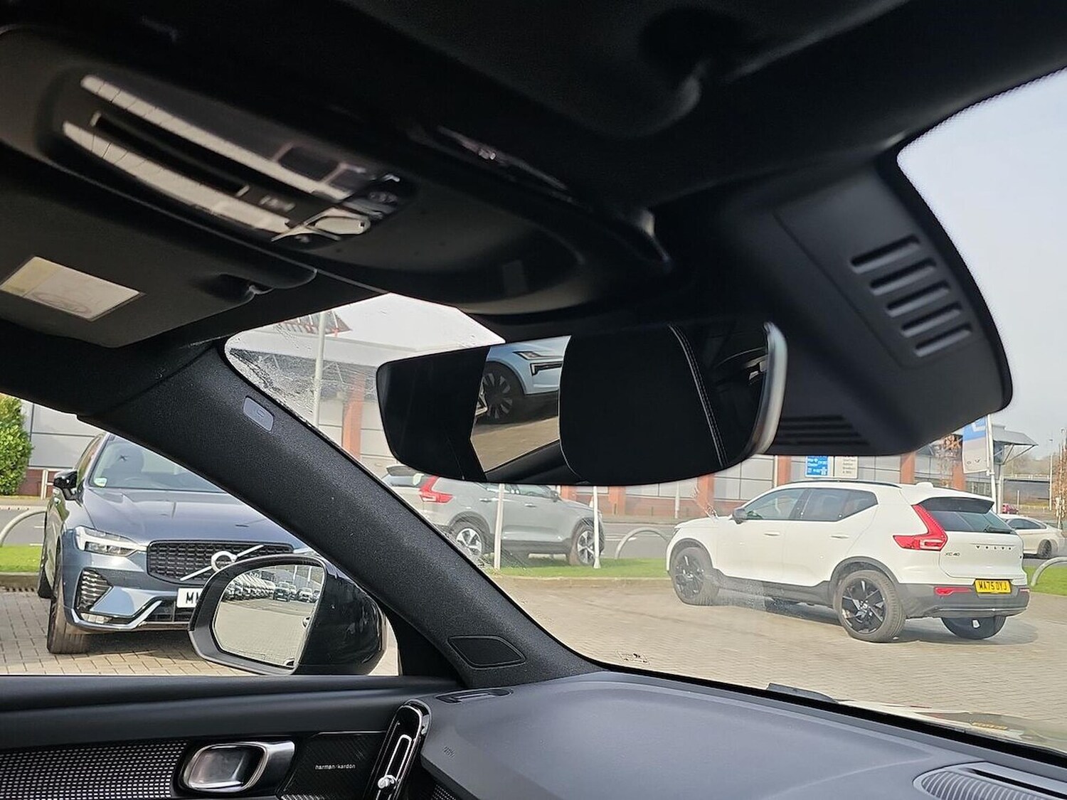 Used Volvo XC40 2023 for sale - 78191279: Photo 16