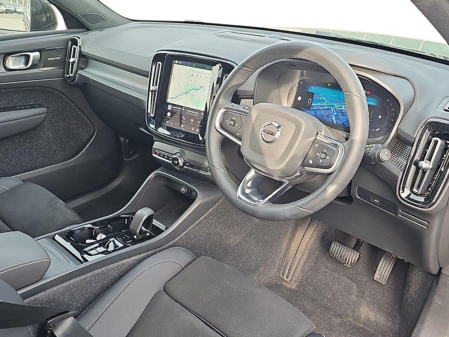 Used Volvo XC40 2023 for sale - 78191279: Photo 17