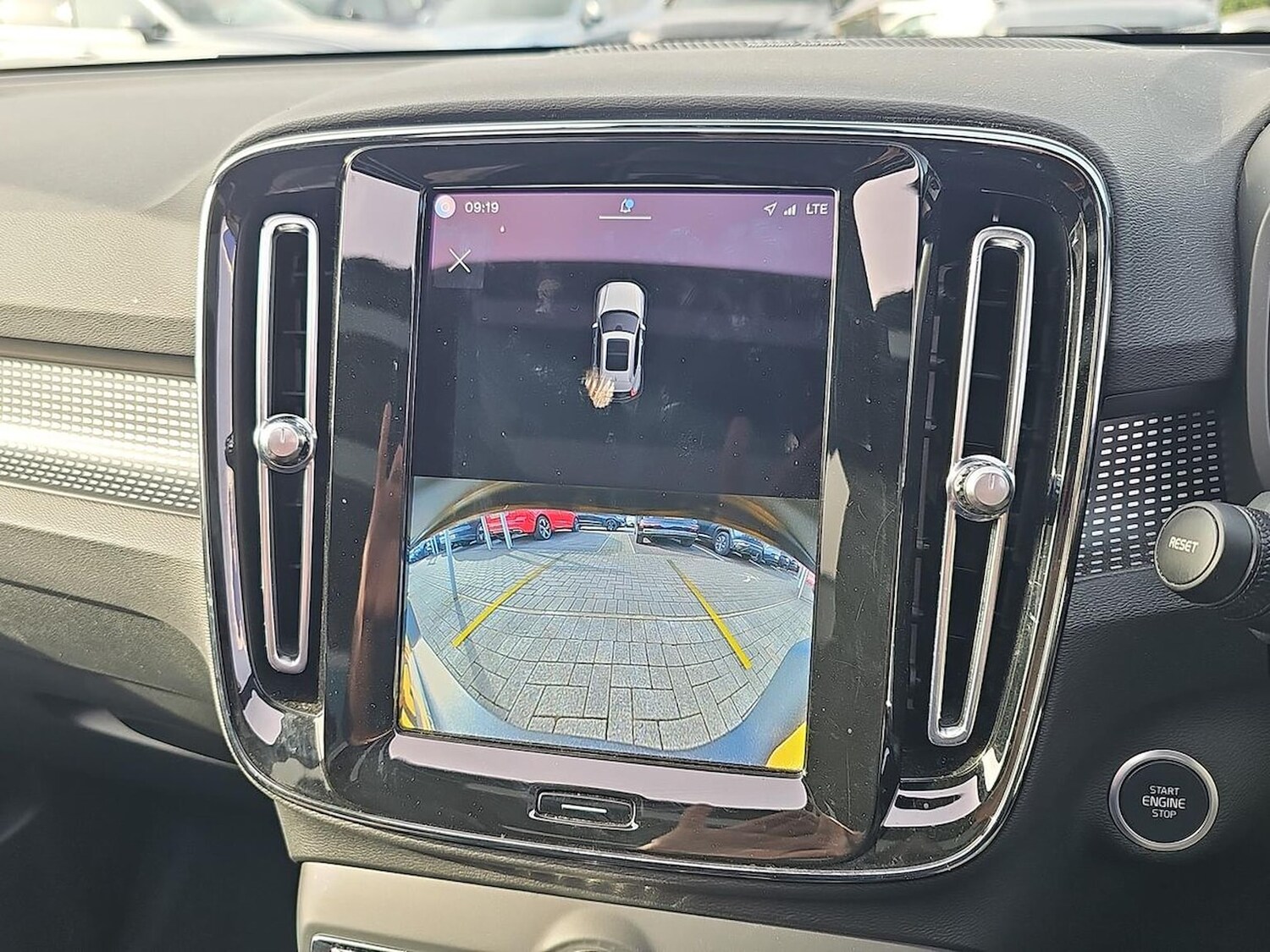 Used Volvo XC40 2023 for sale - 78191279: Photo 24