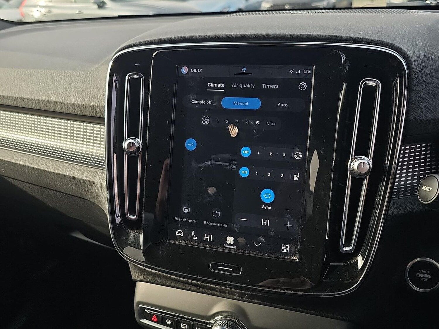 Used Volvo XC40 2023 for sale - 78191279: Photo 26