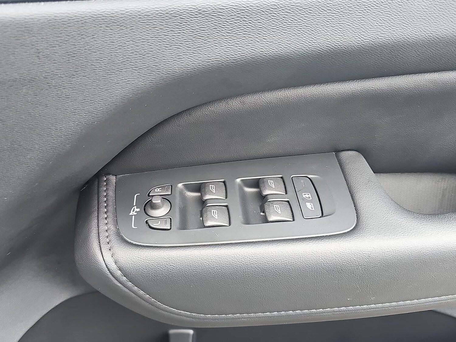 Used Volvo XC60 2022 for sale - 78139502: Photo 23