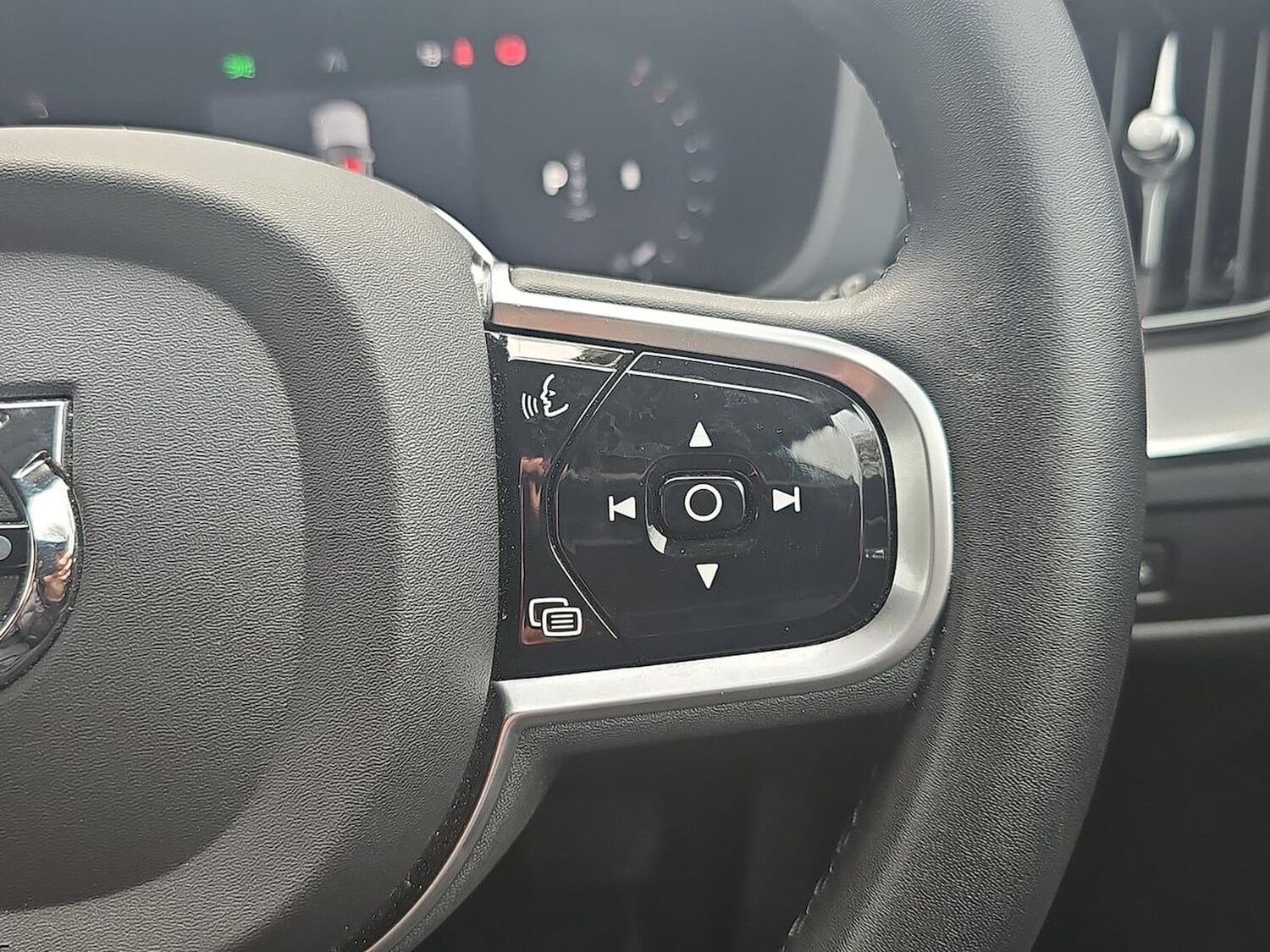 Used Volvo XC60 2022 for sale - 78139502: Photo 27