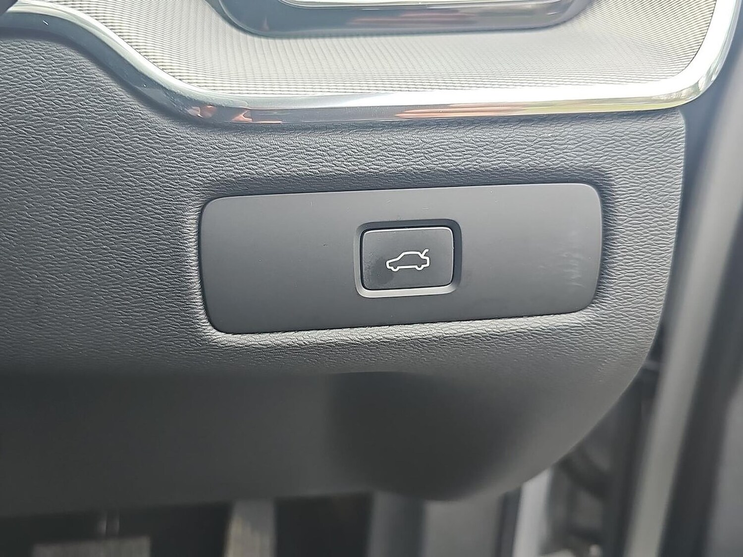 Used Volvo XC60 2022 for sale - 78139502: Photo 41