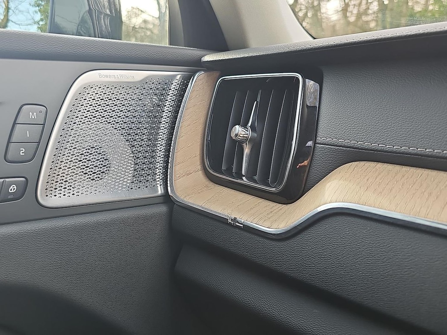 Used Volvo XC60 2025 for sale - 78121918: Photo 46