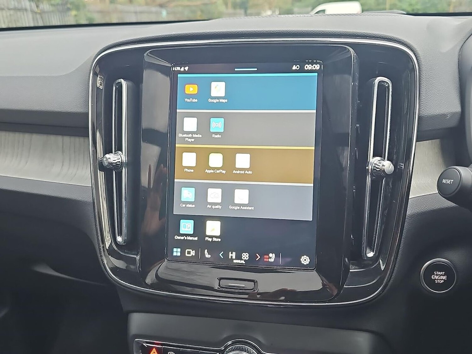 Used Volvo XC40 2024 for sale - 77489621: Photo 11