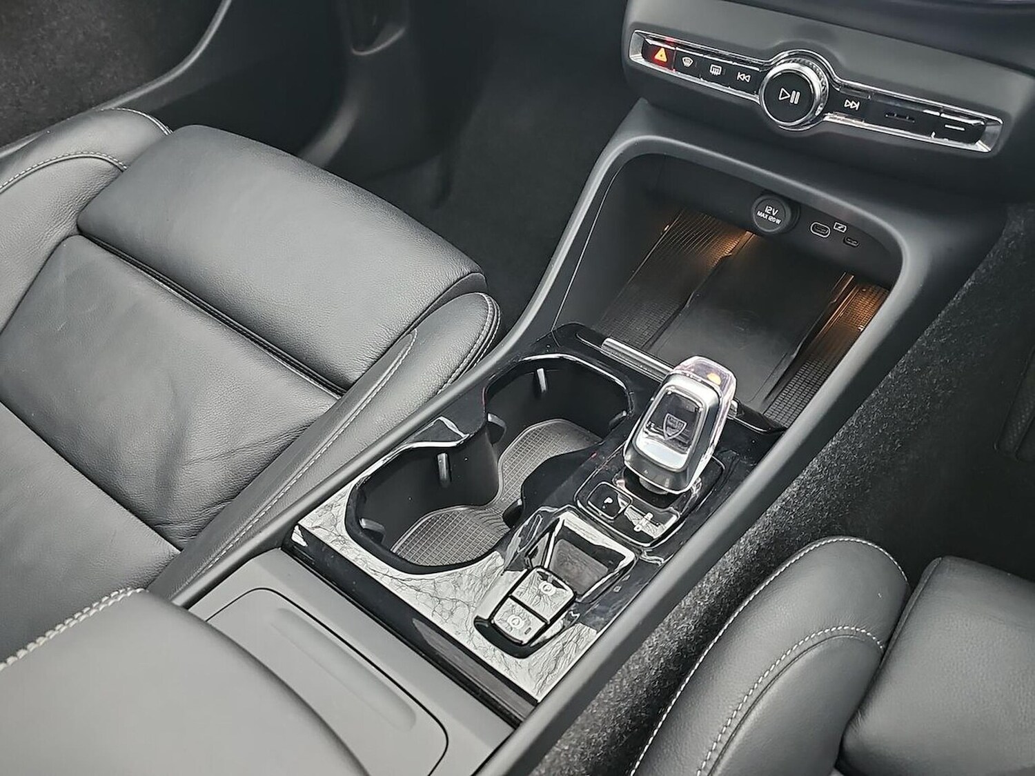 Used Volvo XC40 2024 for sale - 77489621: Photo 13