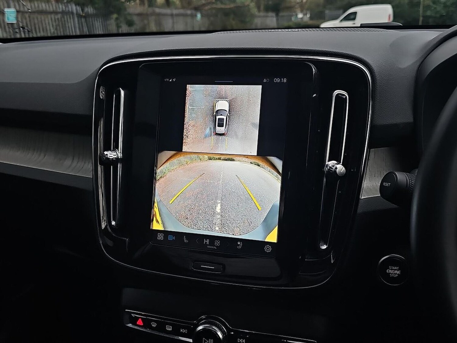 Used Volvo XC40 2024 for sale - 77489621: Photo 23