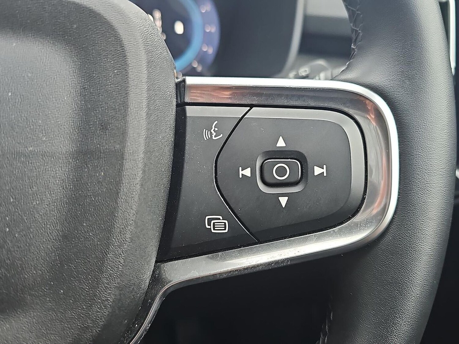 Used Volvo XC40 2024 for sale - 77489621: Photo 26