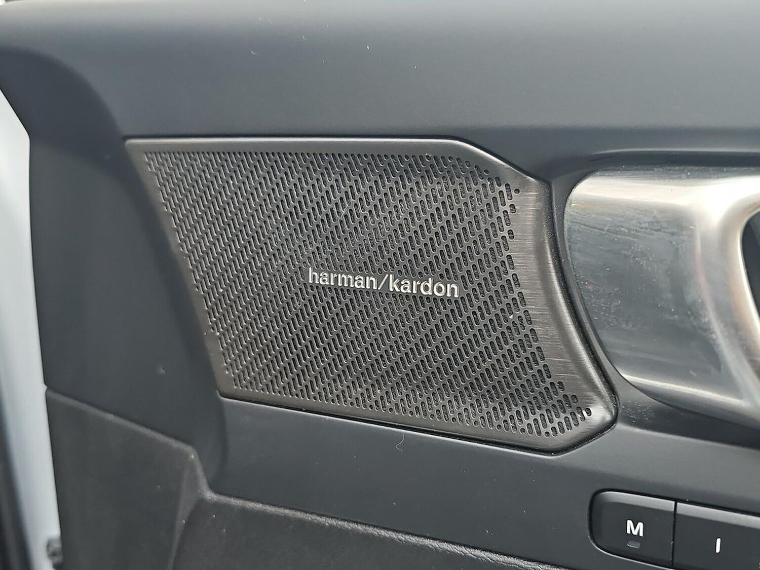 Used Volvo XC40 2024 for sale - 77489621: Photo 31