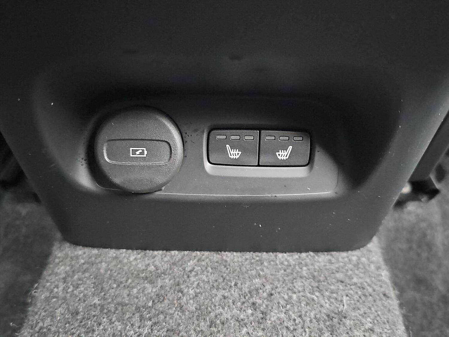 Used Volvo XC40 2024 for sale - 77489621: Photo 46