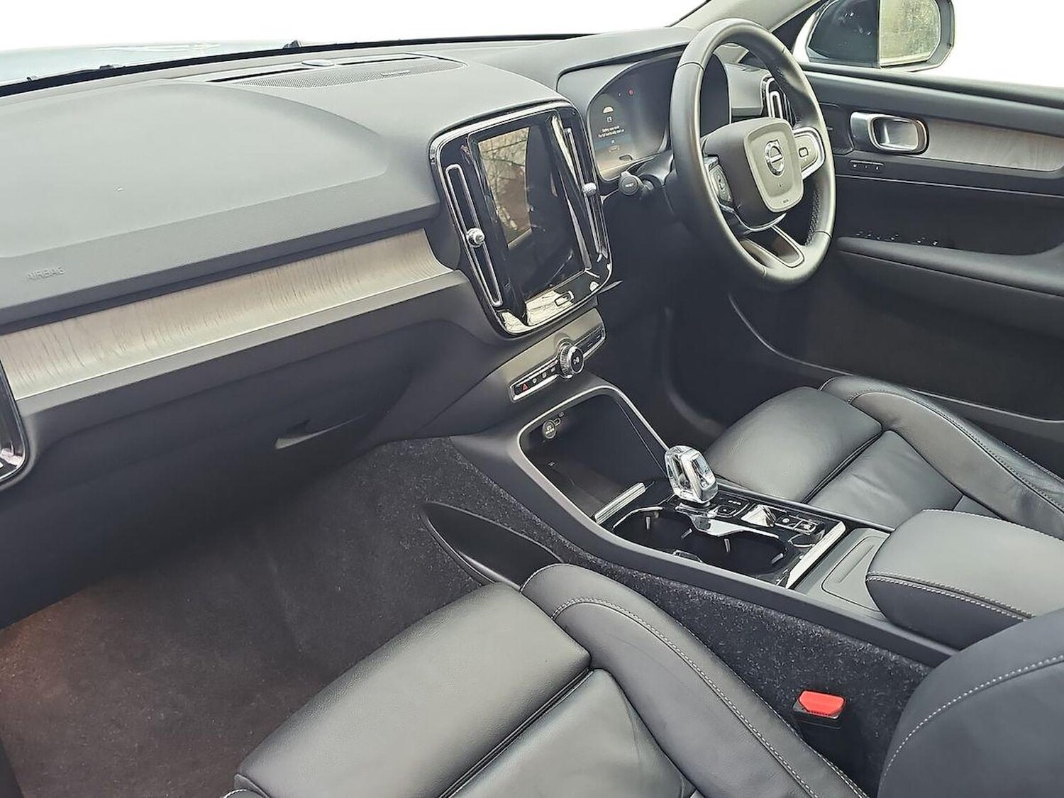 Used Volvo XC40 2024 for sale - 77489621: Photo 7