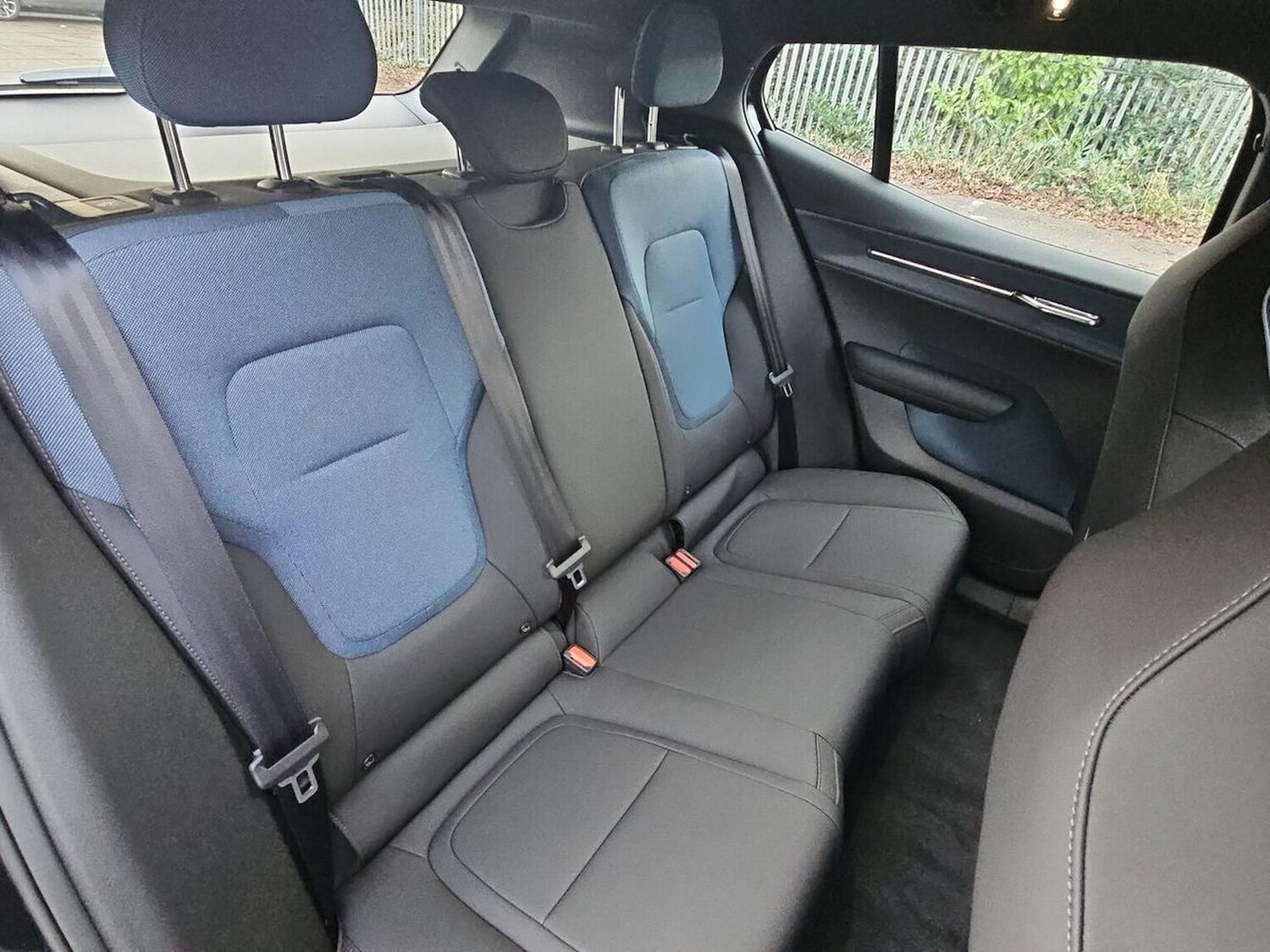 Used Volvo EX30 2025 for sale - 77489601: Photo 16