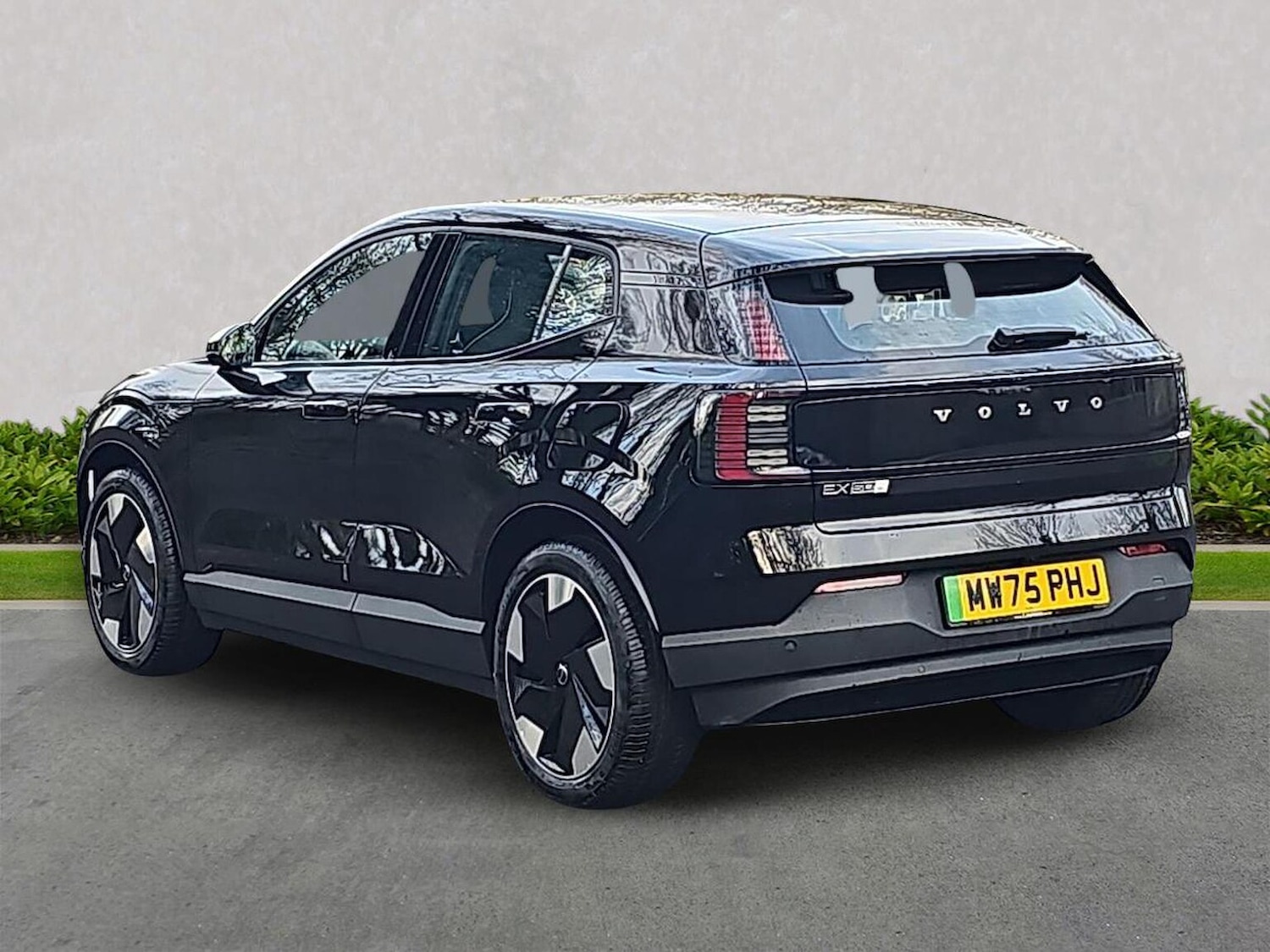 Used Volvo EX30 2025 for sale - 77489601: Photo 2