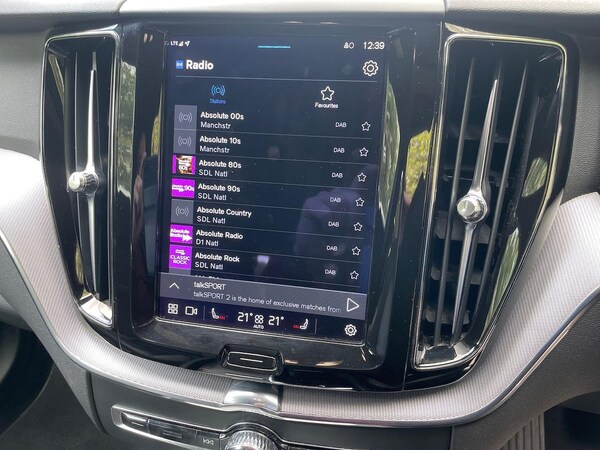 Used Volvo XC60 2022 for sale - 76127184: Photo 11