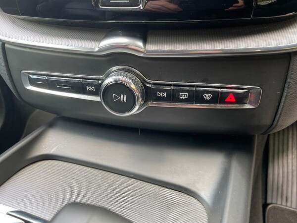 Used Volvo XC60 2022 for sale - 76127184: Photo 12
