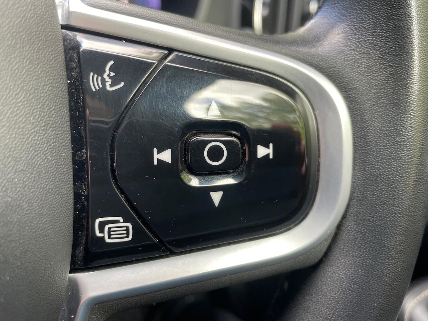 Used Volvo XC60 2022 for sale - 76127184: Photo 26