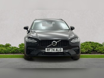 Used Volvo V90 2025 for sale - 77896289: Photo