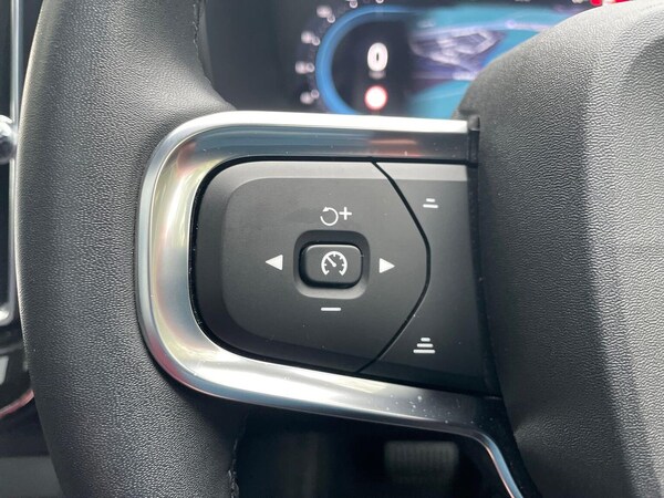 Used Volvo XC40 2022 for sale - 76273465: Photo 27