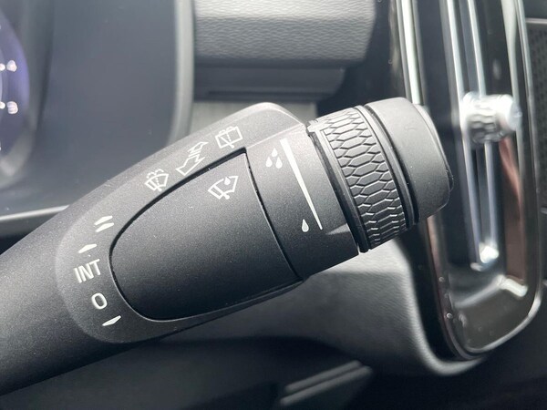 Used Volvo XC40 2022 for sale - 76273465: Photo 28