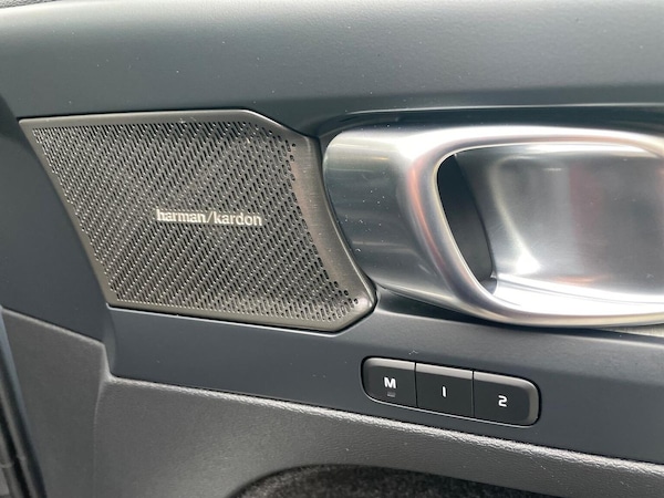 Used Volvo XC40 2022 for sale - 76273465: Photo 31